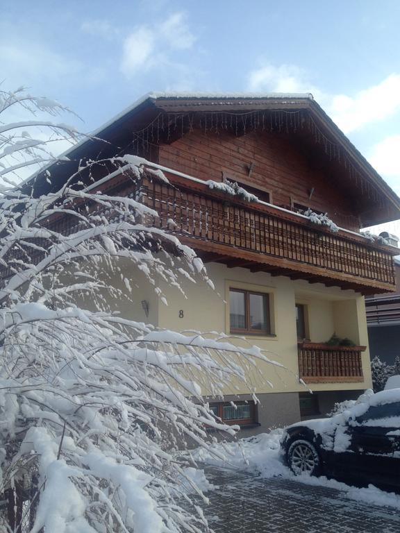 Liptovský Mikuláš 弗洛斯旅馆酒店 外观 照片